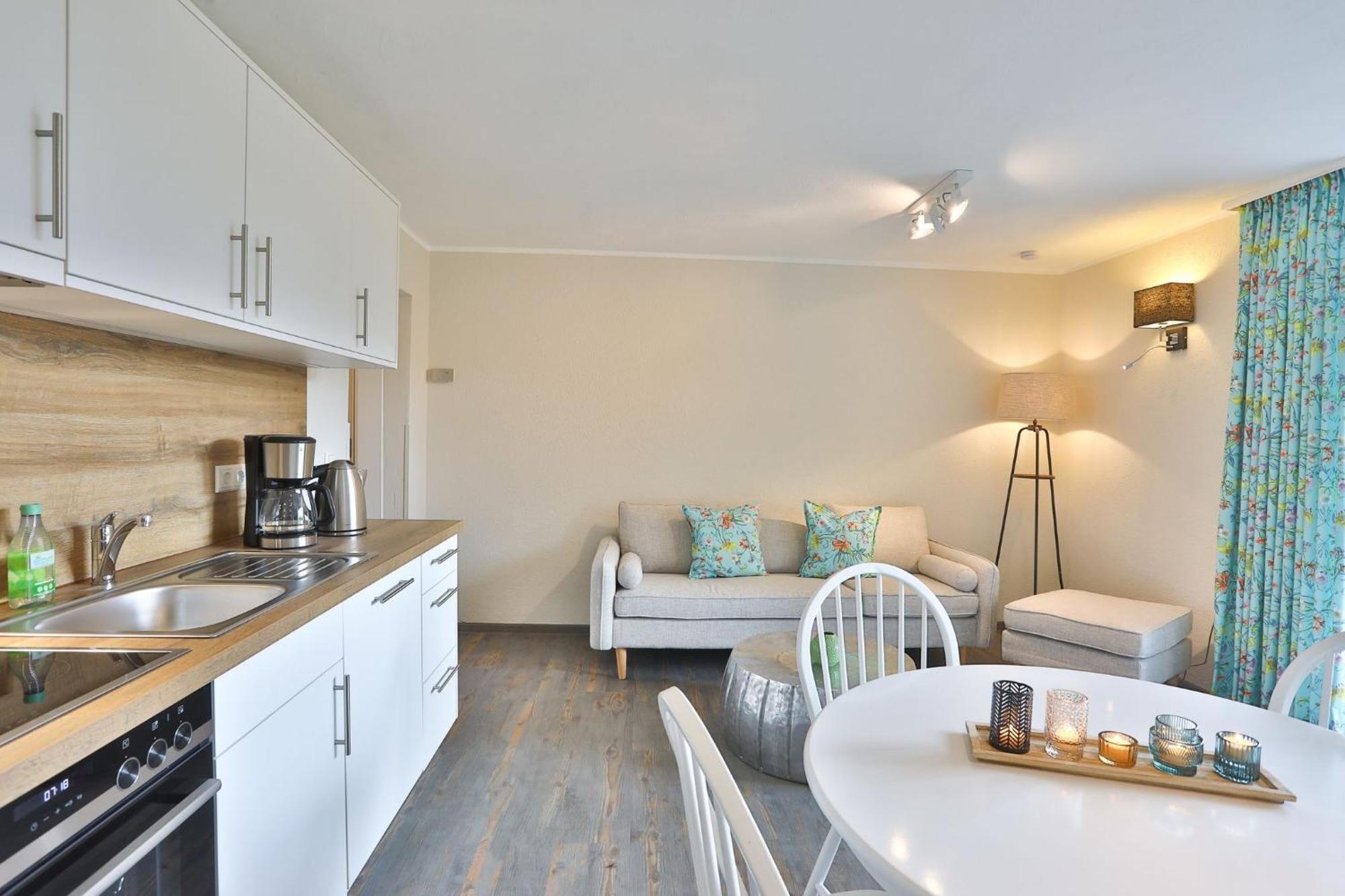 Ferienwohnung "Zur Rebe" Миддельхаген Экстерьер фото